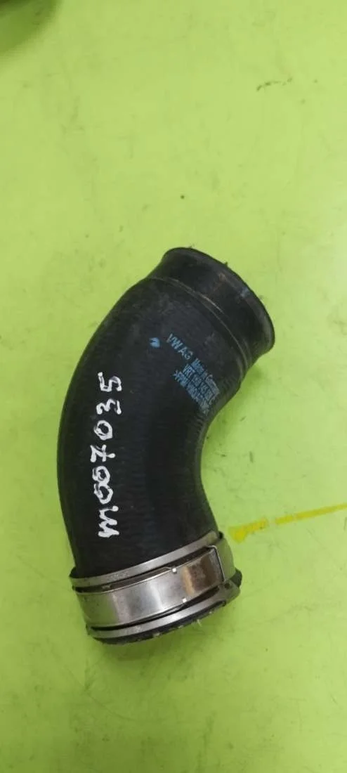 Патрубок интеркулера 1K0145828C Volkswagen Golf 6 1.4 Бензин