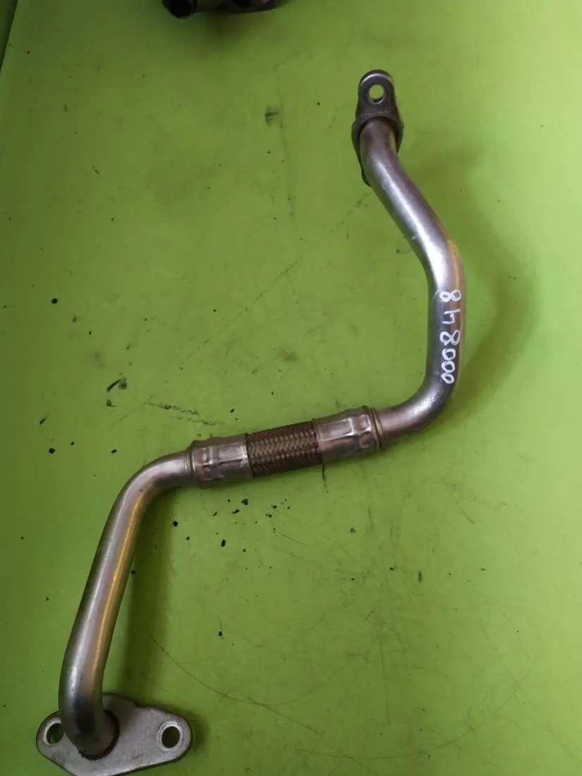 Масляная трубка турбины 03C145735F Audi A1 1.4 Бензин