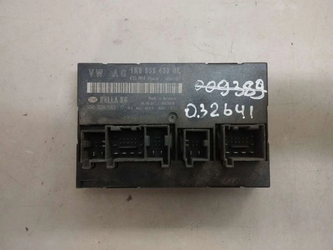 Блок комфорта 1K0959433BL Volkswagen Golf 5 1.9 Дизель