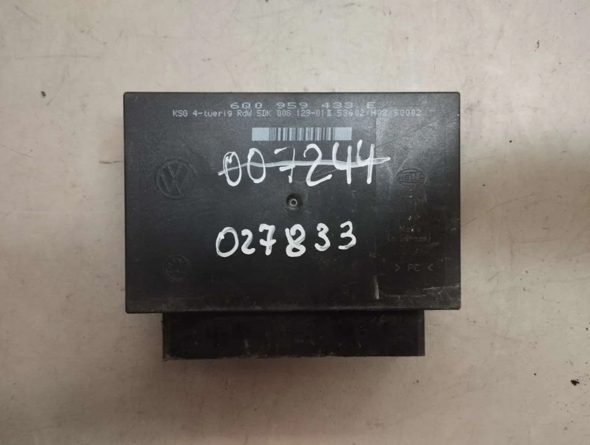 Блок комфорта 6Q0959433E Volkswagen Polo 4 0