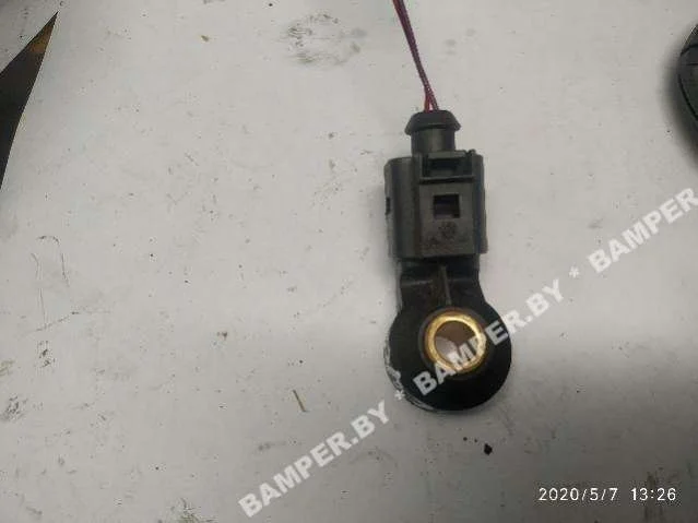 Датчик детонации 030905377C Volkswagen Passat B6 2.0