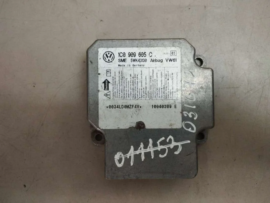 Блок AirBag 1C0909605C Volkswagen Passat B5 1.9 Дизель