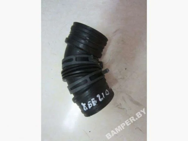 Патрубок (трубопровод, шланг) 03C145747C Volkswagen Golf 1.4 Бензин