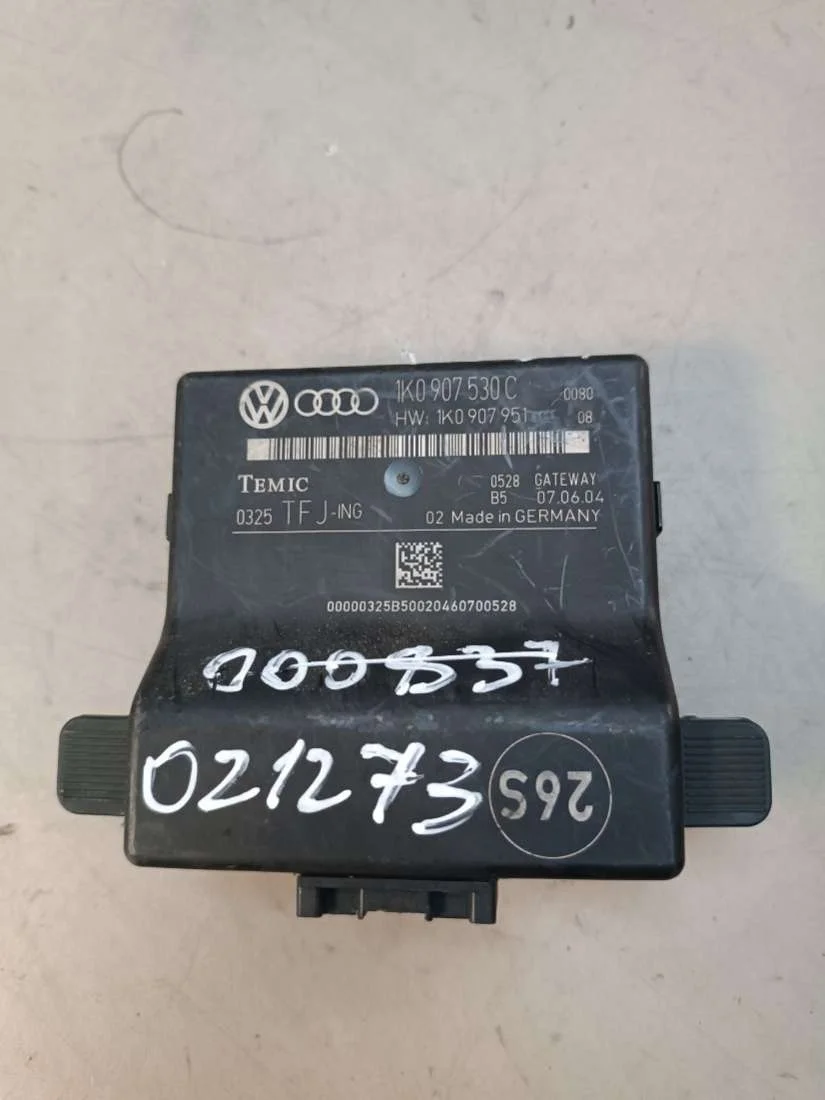 Блок комфорта 1K0907530C Volkswagen Golf 5 0