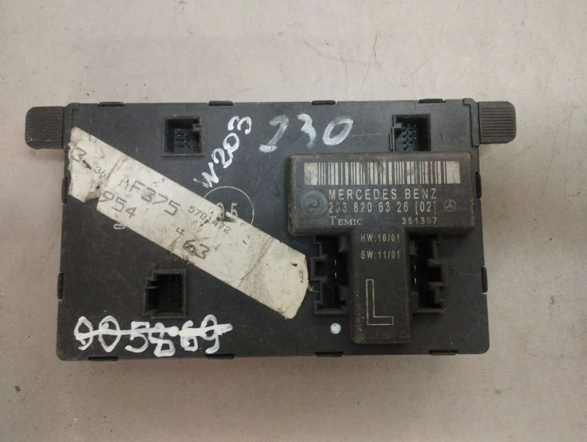 Блок управления двери передней левой A2038206326 Mercedes-Benz C W203 2.2 Дизель