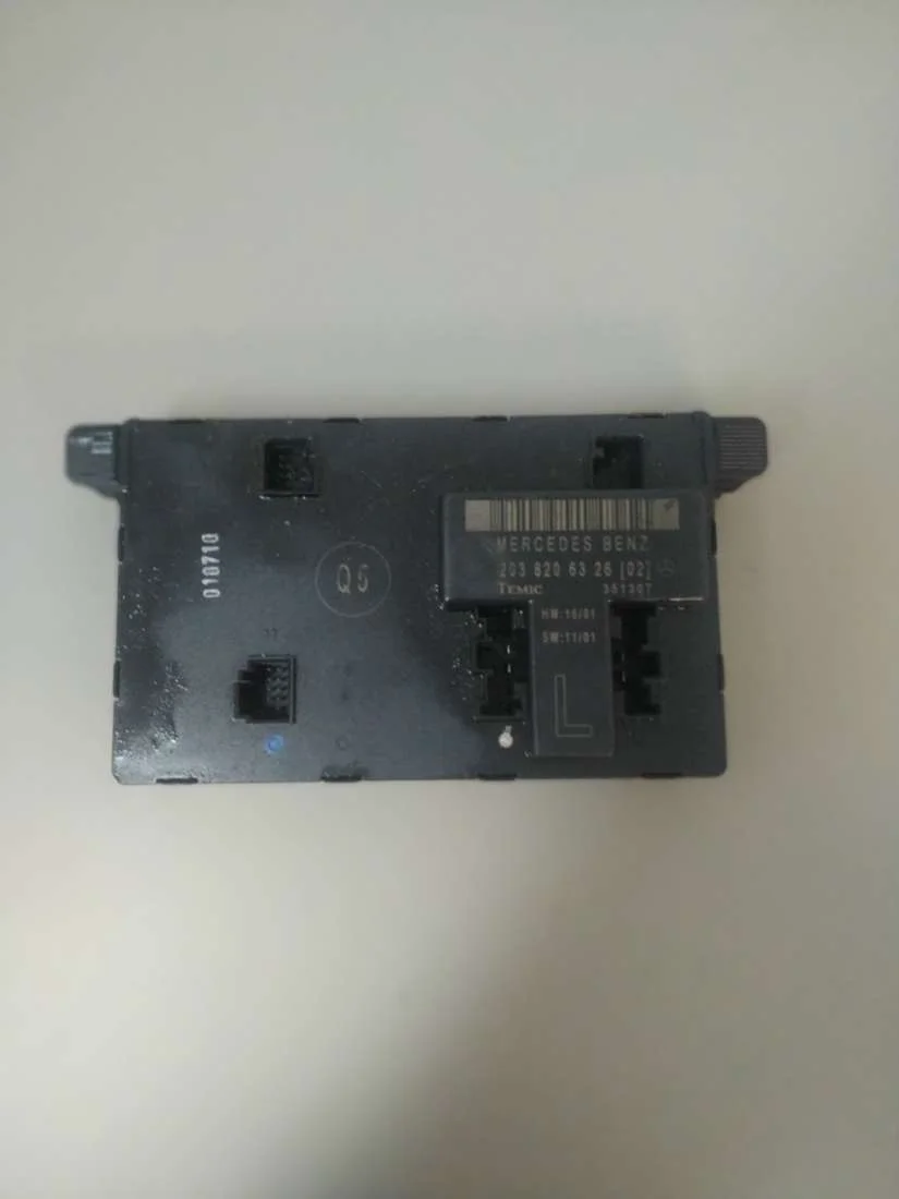 Блок управления двери передней левой A2038206326 Mercedes-Benz C W203 2.2 Дизель