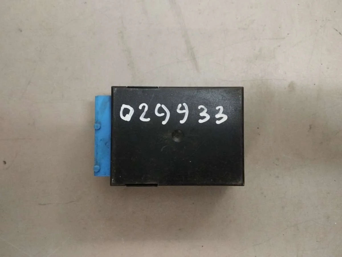 Реле стеклоочистителей (дворников) 61358359031 BMW 3 E36 0