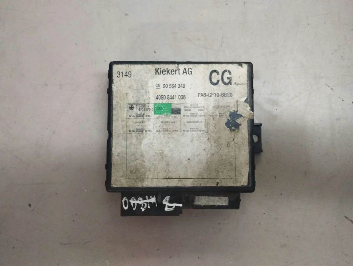 Блок управления центральным замком 90564349 Opel Vectra B 0