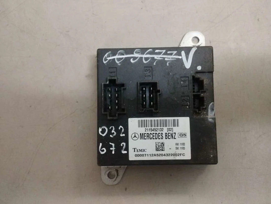 Блок комфорта A2115452132 Mercedes-Benz E W211 2.7 Дизель