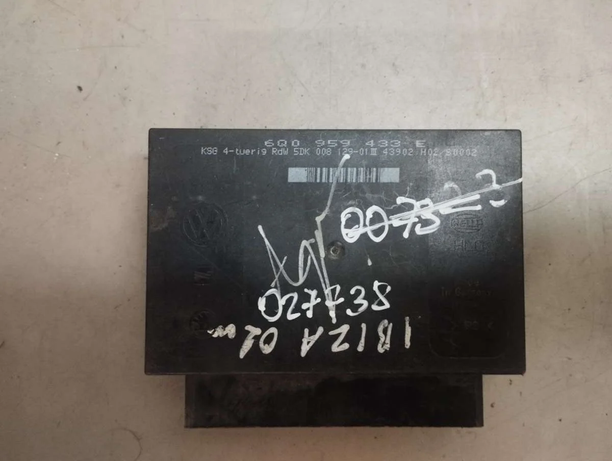 Блок комфорта 6Q0959433E Volkswagen Polo 4 0