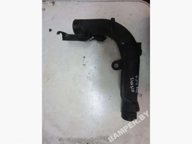 Патрубок интеркулера 1K0145770AE Volkswagen Passat B7 2.0 Дизель