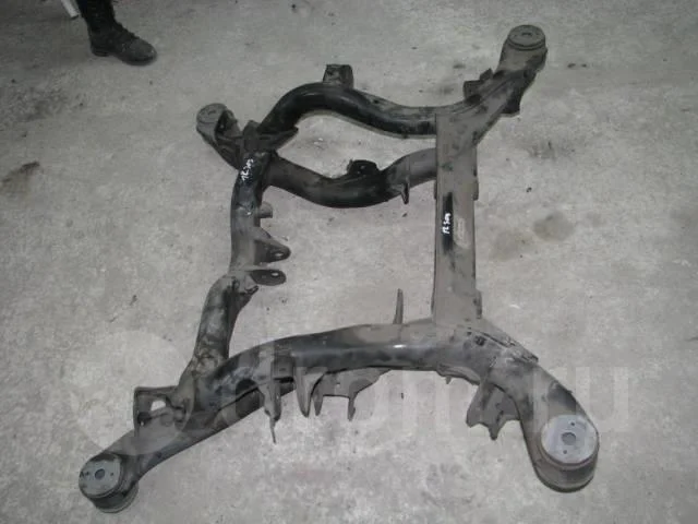 балка VW Touareg 2002-2010 - R