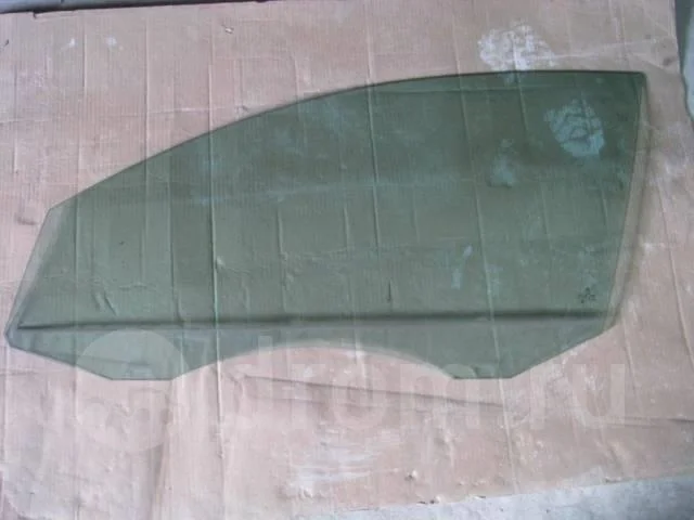 стекло двери VW Passat (B6) 2005-2010 L F