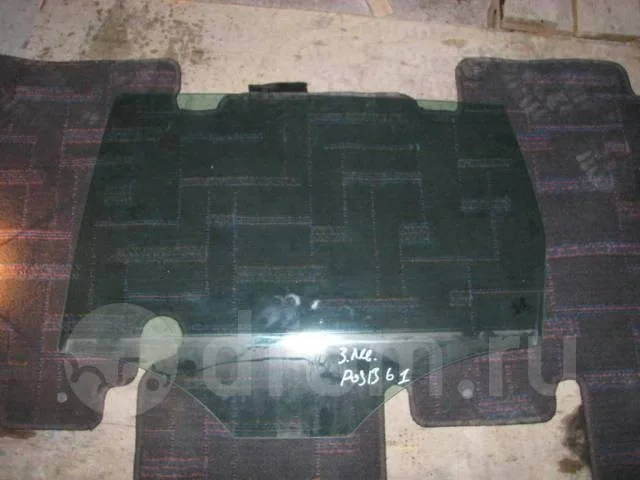 стекло двери VW Passat (B6) 2005-2010 L R