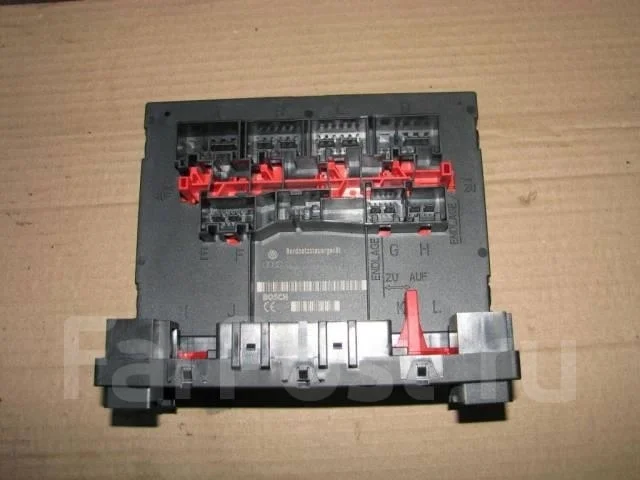 блок управления бортовой сети VW Golf V Plus 2005-2014 - -
