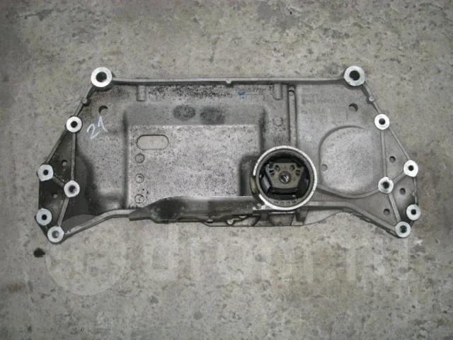 балка подмоторная VW Golf V Variant 2003-2009 - -