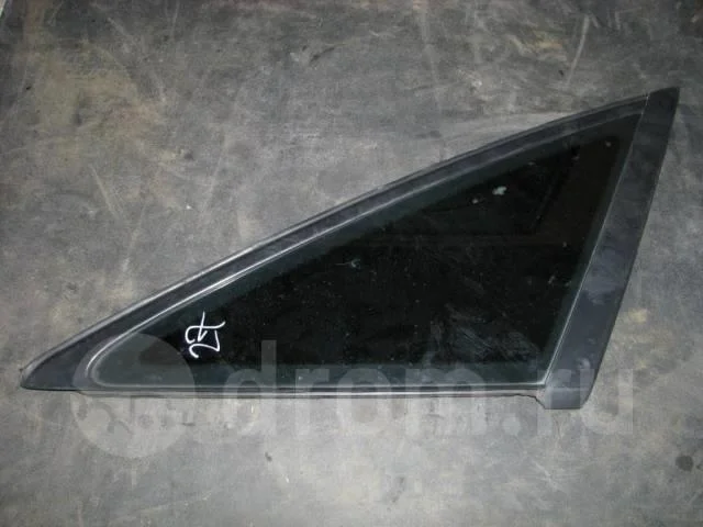 стекло кузовное глухое Audi A6 (C6 4F) 2004-2011 R -