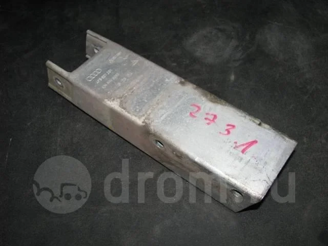 кронштейн усилителя заднего бампера Audi A6 (C6 4F) 2004-2011 - R