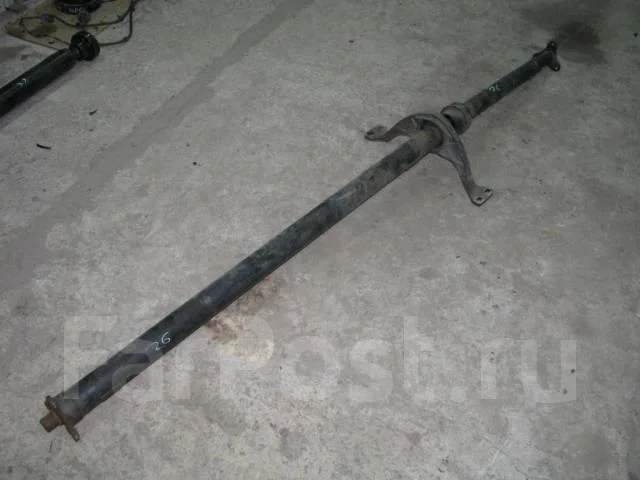 вал карданный VW Tiguan 2007-2011 - -