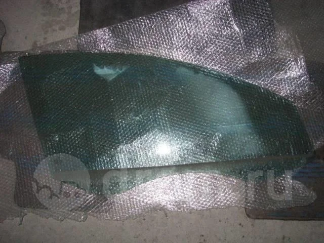 стекло двери VW Passat (B6) 2005-2010 R F