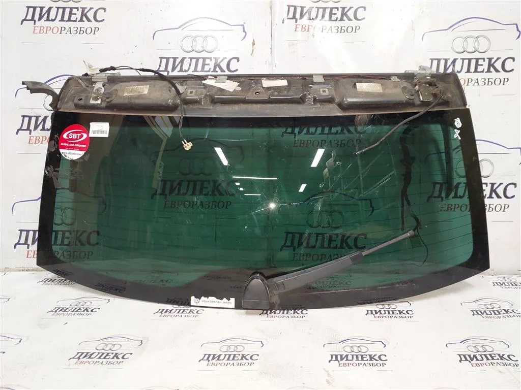 стекло двери багажника VW Touareg 2002-2010 - -