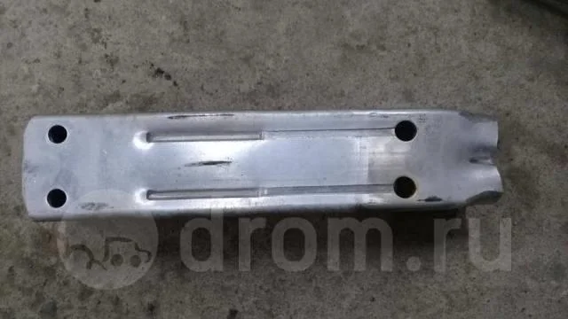 кронштейн усилителя переднего бампера Audi Allroad quattro 2005-2012 R F