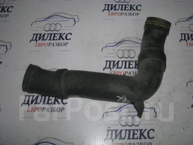 патрубок воздушного фильтра VW Passat (B6) 2005-2010 - -