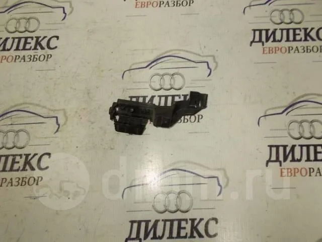 направляющая заднего бампера Audi A4 (B8) 2007-2015 R R