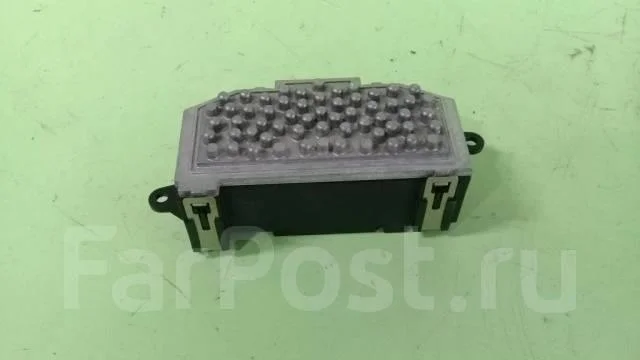 резистор отопителя VW Golf V Plus 2005-2014 - -