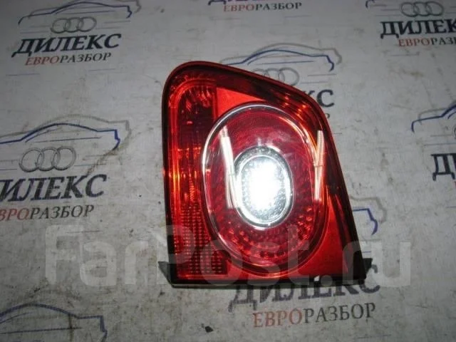 фонарь внутренний VW Tiguan 2007-2011 R R
