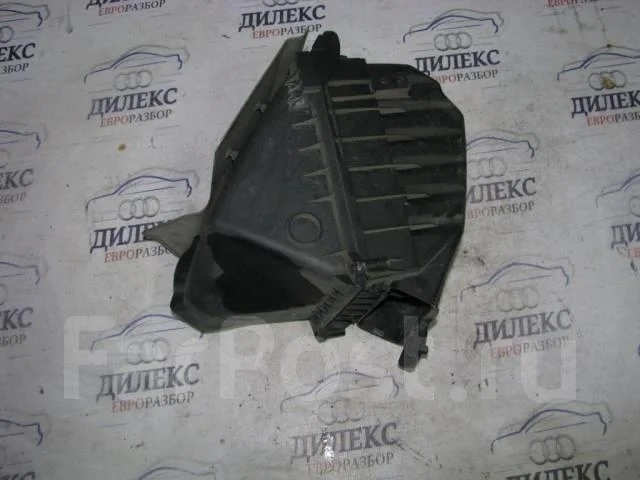 корпус воздушного фильтра Audi A4 (B7) 2004-2009 - -