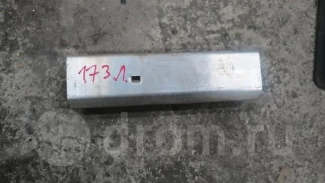 кронштейн усилителя заднего бампера Audi A4 (B7) 2004-2009 L R