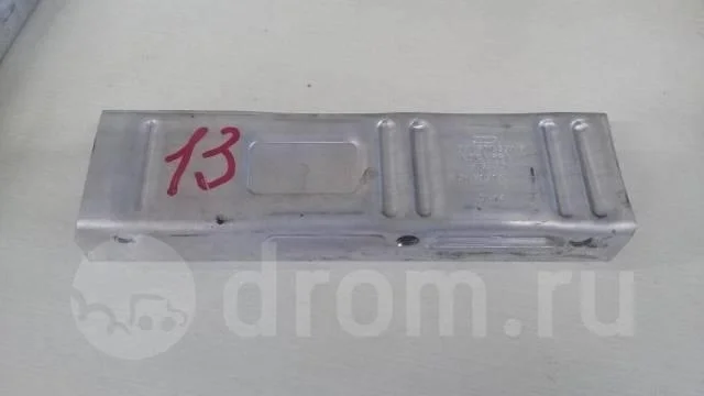 кронштейн усилителя заднего бампера Audi A4 (B6) 2000-2006 - R