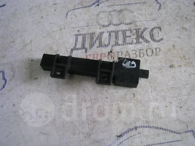 антенна Audi A6 (C6 4F) 2004-2011 - -