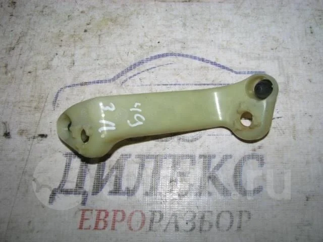 кронштейн фонаря Audi A6 (C6 4F) 2004-2011 - -