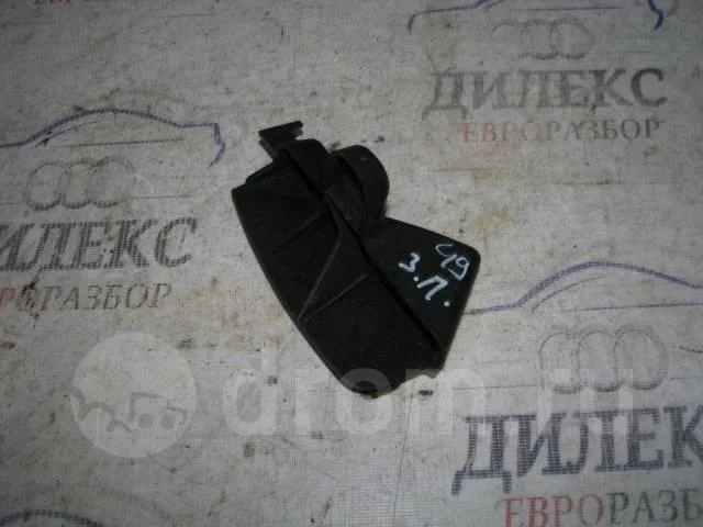 направляющая заднего бампера Audi A6 (C6 4F) 2004-2011 R R