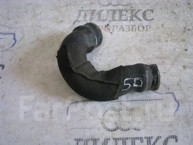 патрубок Audi A4 (B8) 2007-2015 - -