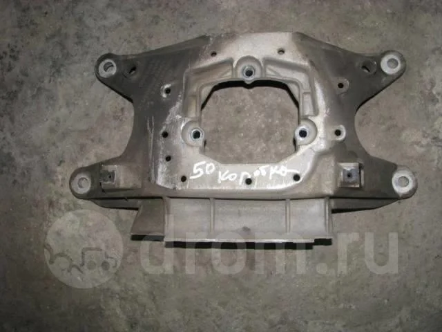кронштейн опоры кпп Audi A4 (B8) 2007-2015 - -