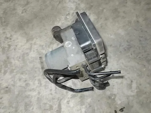 блок abs (насос) Audi A4 (B8) 2007-2015 - -