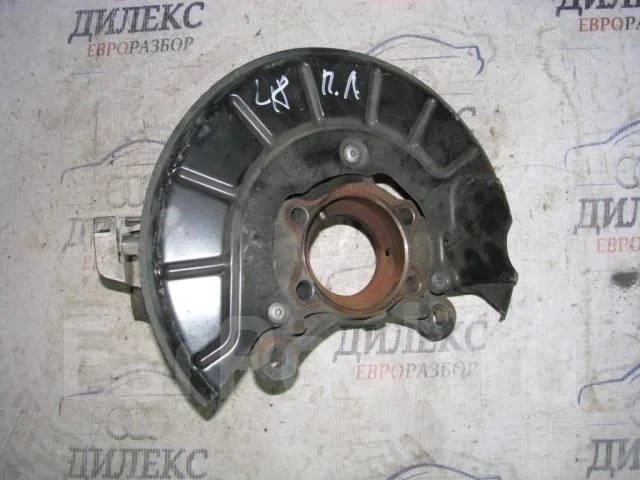 кулак поворотный VW Jetta 2005-2011 L F