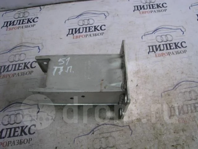 кронштейн усилителя переднего бампера Audi A4 (B8) 2007-2015 R F