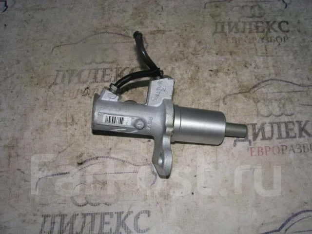 цилиндр тормозной главный Audi A4 (B8) 2007-2015 - -