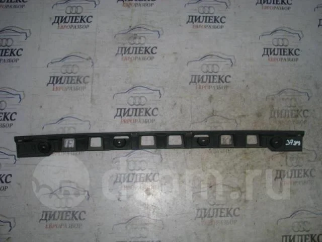 направляющая заднего бампера VW Golf V Plus 2005-2014 - R