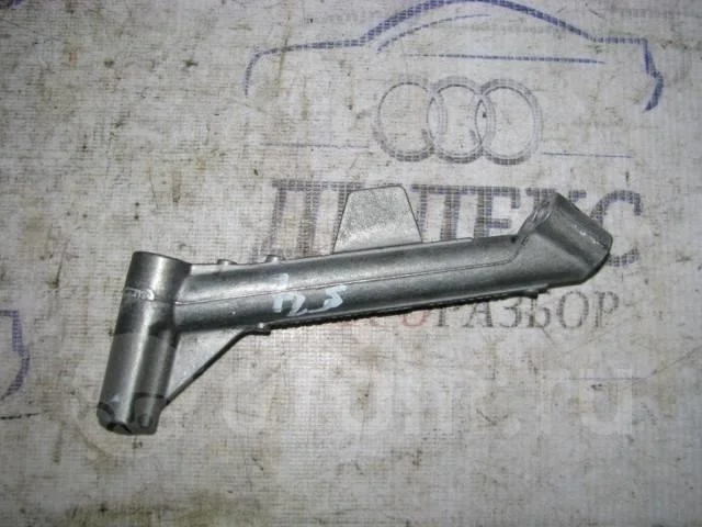 кронштейн VW Tiguan 2007-2011 - -