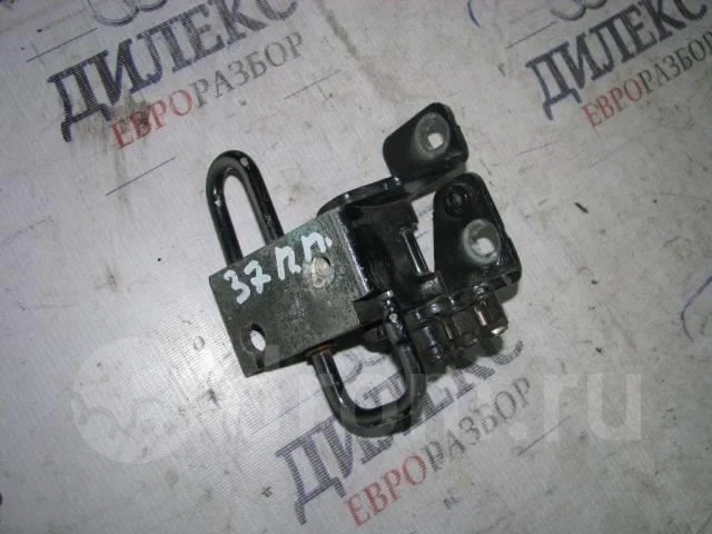 петля двери VW Golf V Plus 2005-2014 R F