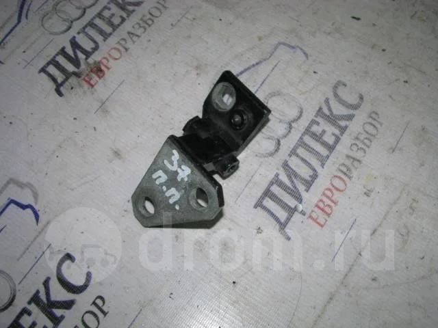 петля двери VW Golf V Plus 2005-2014 R F