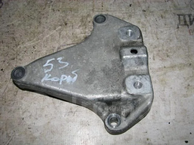 кронштейн акпп VW Golf VI 2009-2012 L -