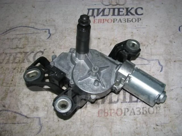 моторчик стеклоочистителя VW Golf VI 2009-2012 - R