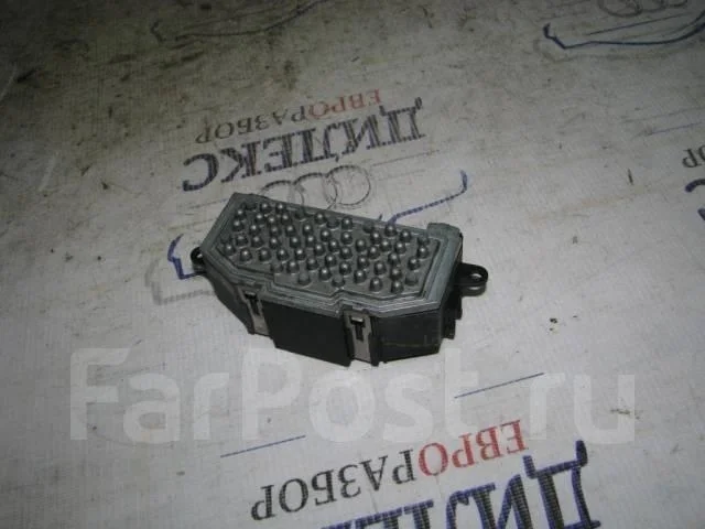 резистор отопителя VW Jetta 2005-2011 - -