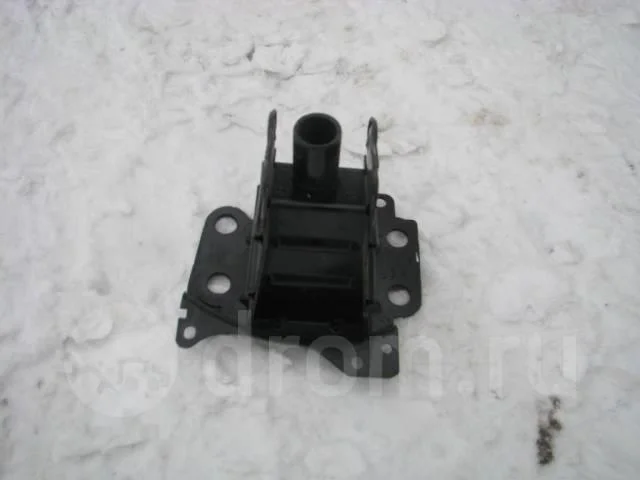 кронштейн усилителя переднего бампера Audi A3 (8PA) 2004-2013 R F